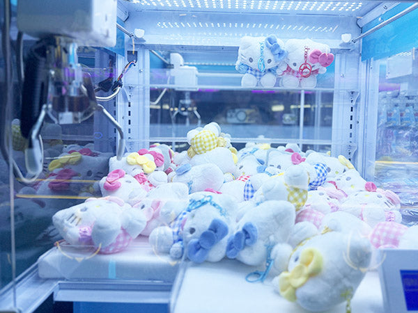 2026 Newest Magic Cube Claw Crane Machine With 520mm gantry  – Coin Operated Plush Toy Catcher | Wholesale Arcade Machine | Factory direct